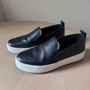 Michael Kors Women's Keaton black leather white sole Slip-On Sneakers Size
6